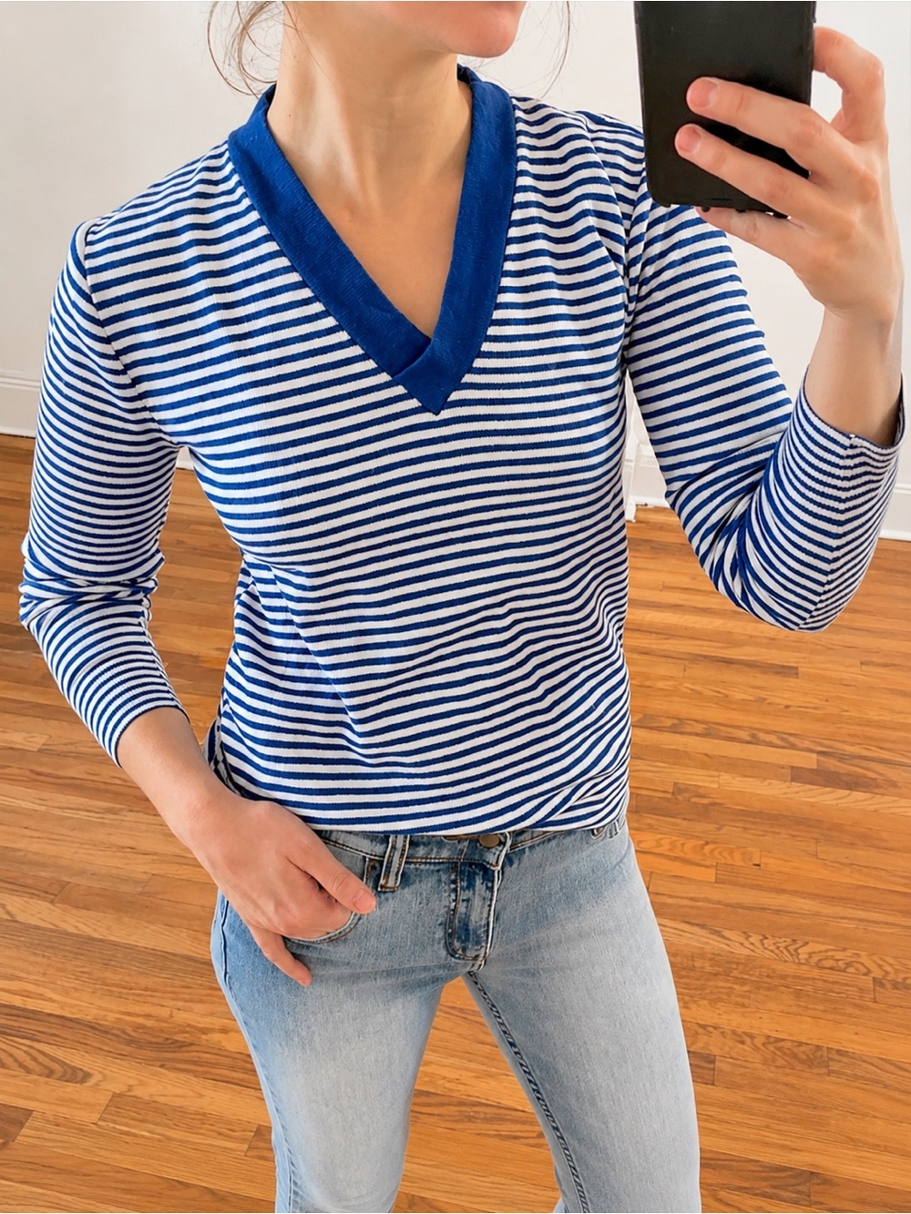 VTG Blue White Stripe V Neck Knit Pullover Sweater Jumper Academia Prep XS S M - Picture 13 of 16